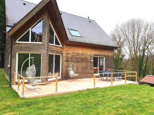 Clecy Villa | La Maison Verte