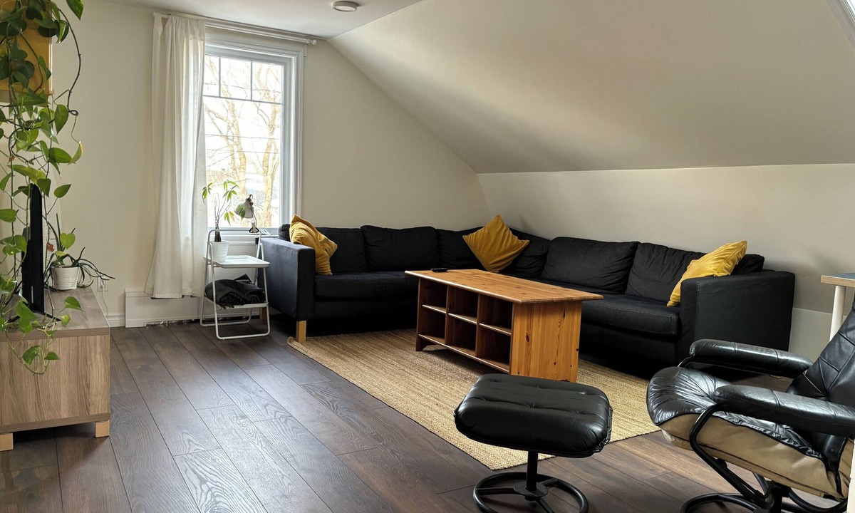Riviere-du-Loup Regional County Municipality Apartment | La Mansarde