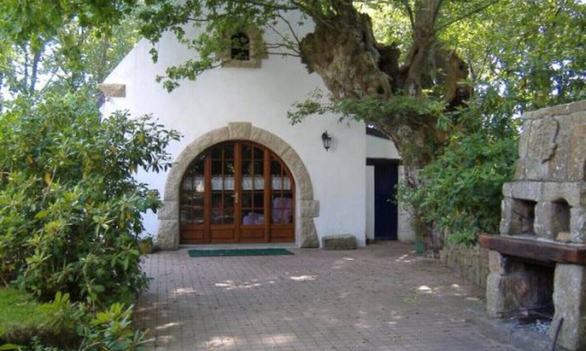 Locoal-Mendon House | - La Margotière -