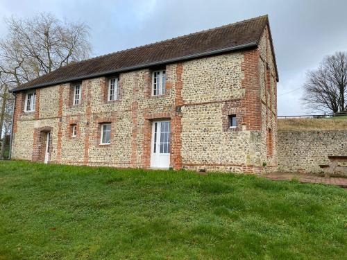 Notre-Dame-de-Courson House | La Meslinière