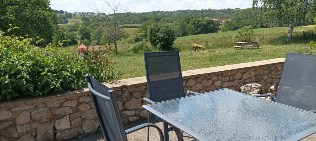 Buxieres-sous-Montaigut House | La Mez a Nine gîtes