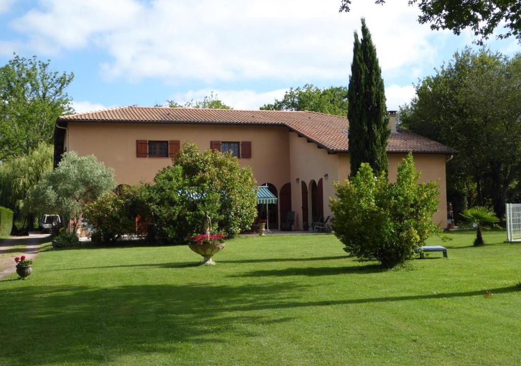 Sainte-Eulalie-en-Born Bed & Breakfast | La Mimona