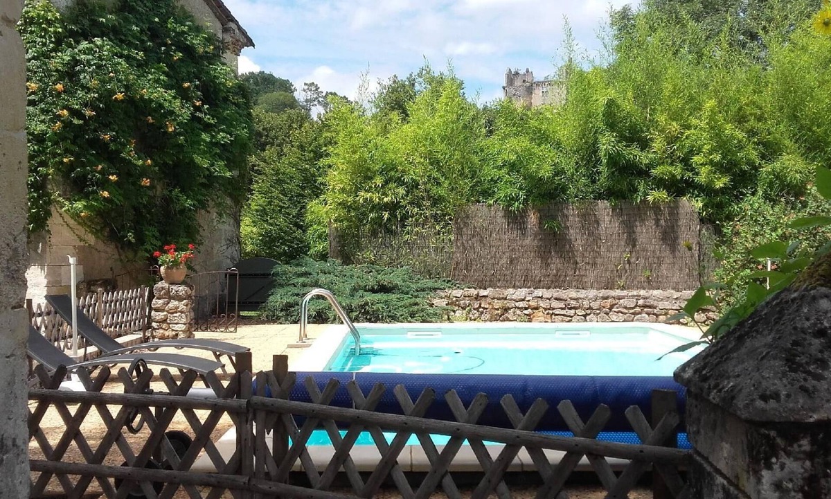 Saint-Pierre-de-Cole House | La Monestière