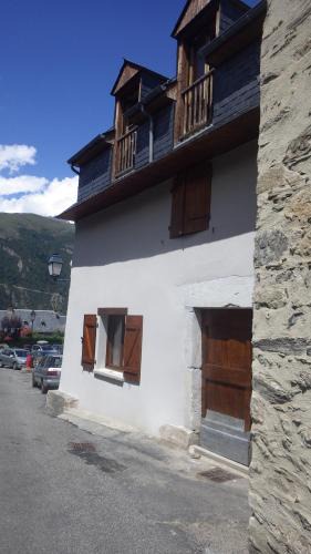Sailhan Apartment | La Mousquère