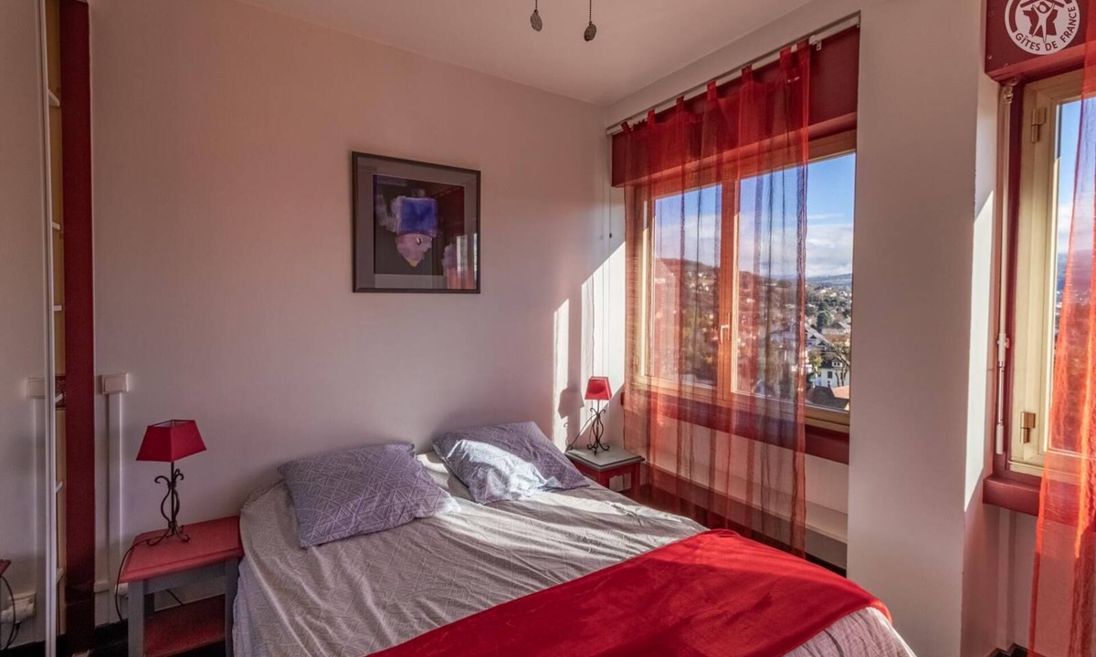 Aix-les-Bains Apartment | LA NETTE ROUSSE - AIX LES BAINS
