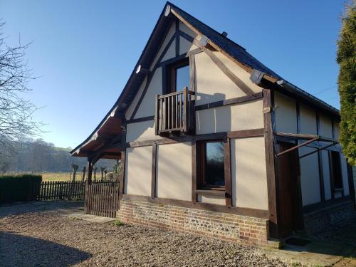 Osmoy-Saint-Valery House | LA PAGODE