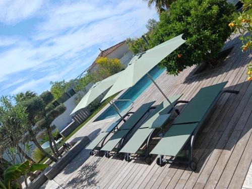 Villeneuve-les-Maguelone Bed & Breakfast | La Paillote