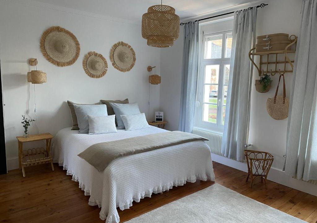 Montreuil-sur-Mer House | La Parenthese