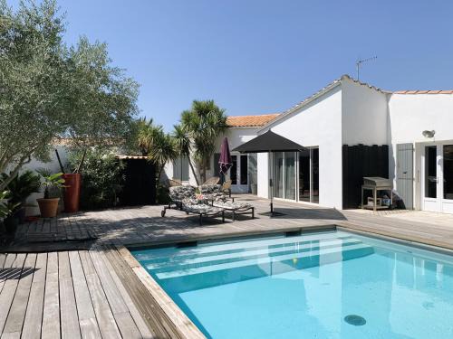 Rivedoux-Plage House | La Passerelle Grande maison avec Piscine chauffée