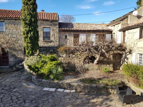 Aujac House | La Patouille vert Comfortable holiday residence