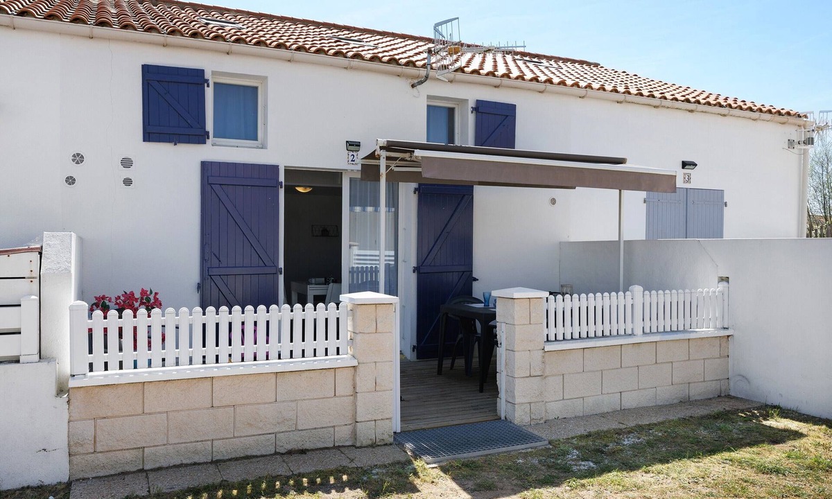 La Tranche-sur-Mer House | La Pause Iodée – Close to Beaches and Town Center