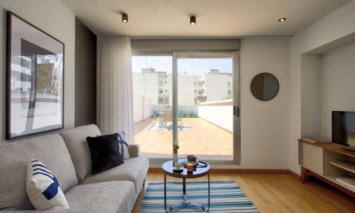 Castello de la Plana Apartment | La Pergola 1D - Interior Studio with Terrace