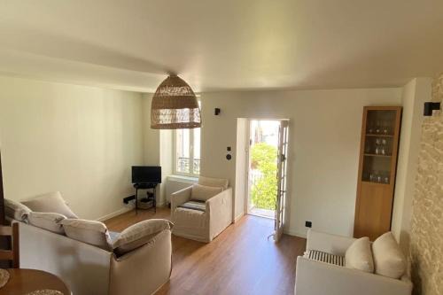 Saint-Regnobert-de-la-Cote-de-Nacre House | La perle-Maison de pêcheur à Saint-Aubin-sur-Mer