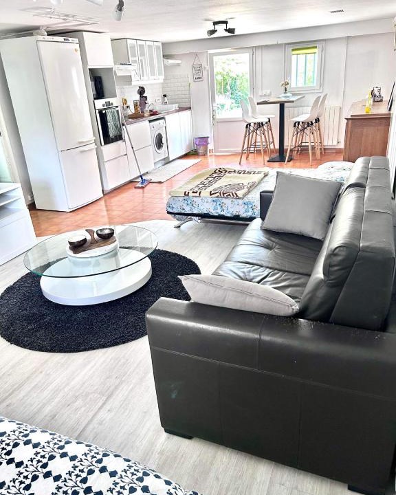 Moussy-le-Vieux Apartment | La Perle, proche Roissy CDG, Paris, Parc asterix, Disney