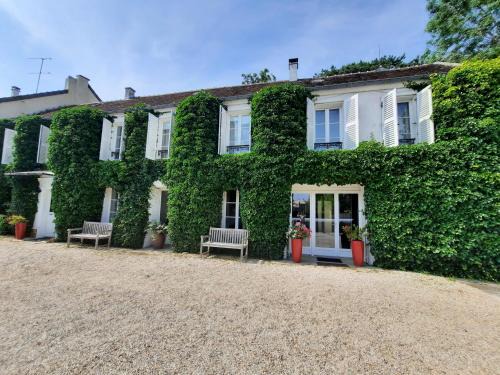 Meaux Apartment | La Petardière