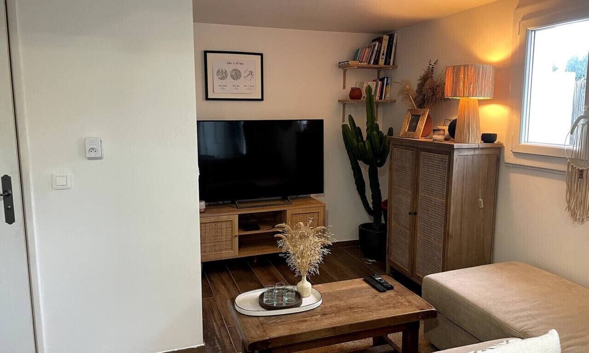 Eyguieres House | La Petite Alpille - Chez Clara