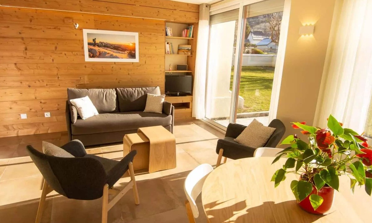 Lans-en-Vercors Apartment | La petite ecole - gite de la marelle