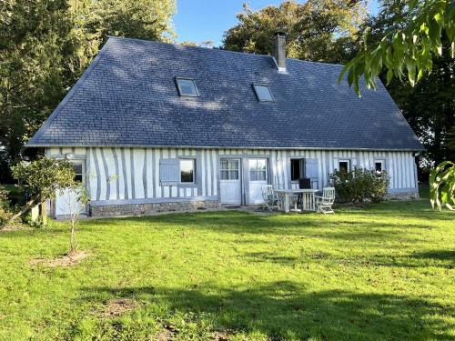 Thil-Manneville Apartment | La Petite Ferme d Hyberville