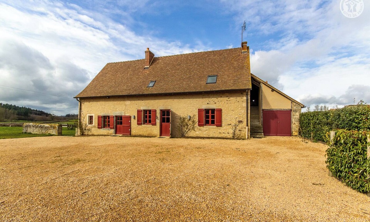 Mornay House | La Petite Flaque - MORNAY