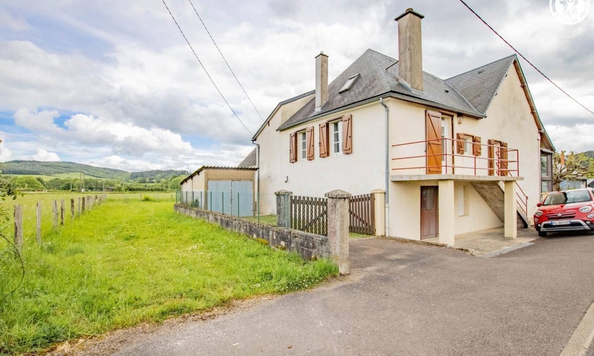 La Celle-en-Morvan House | la Petite Folie de Clothilde