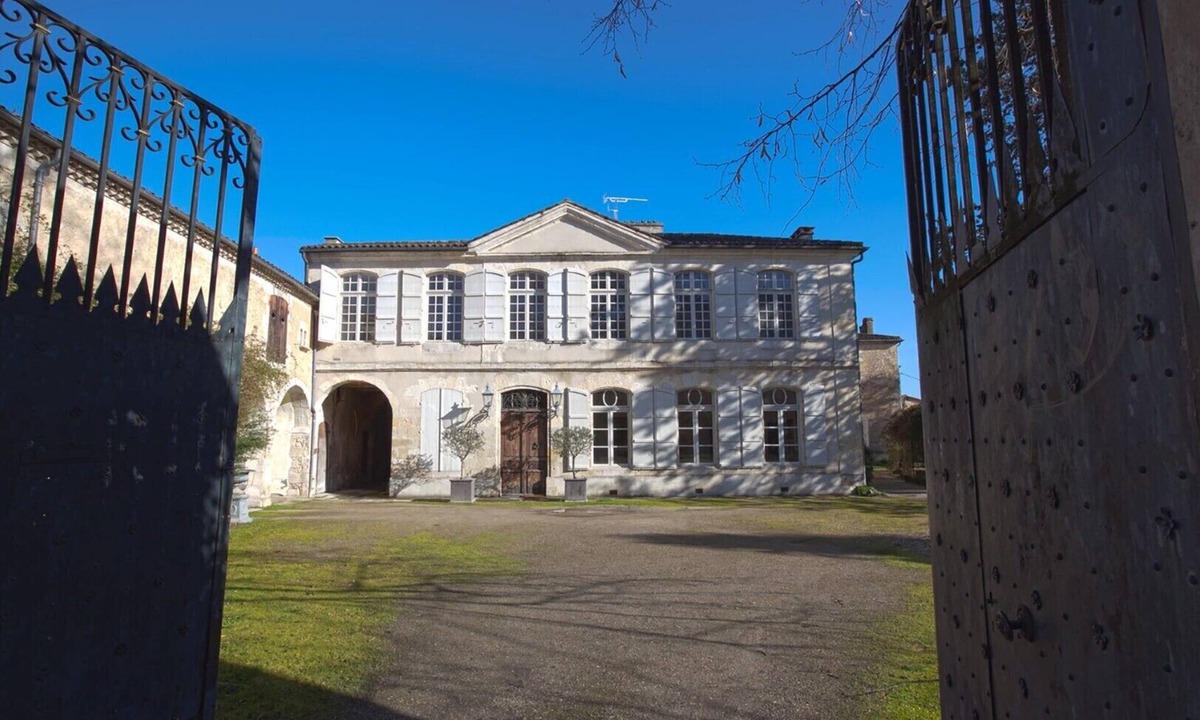 Condom Apartment | La Petite Gensac - Studio Apartment. Sleeps 2