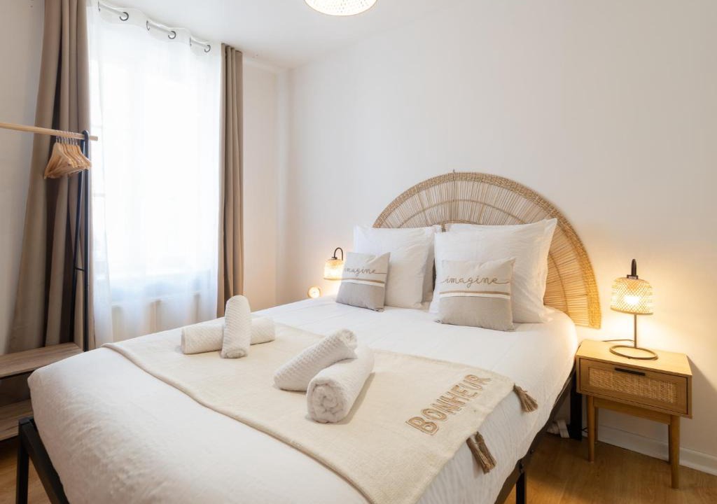 Centre Ville Apartment | La Petite Histoire