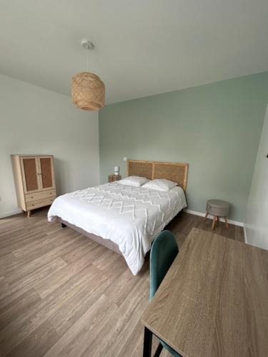 Brienon-sur-Armancon Apartment | La petite maison