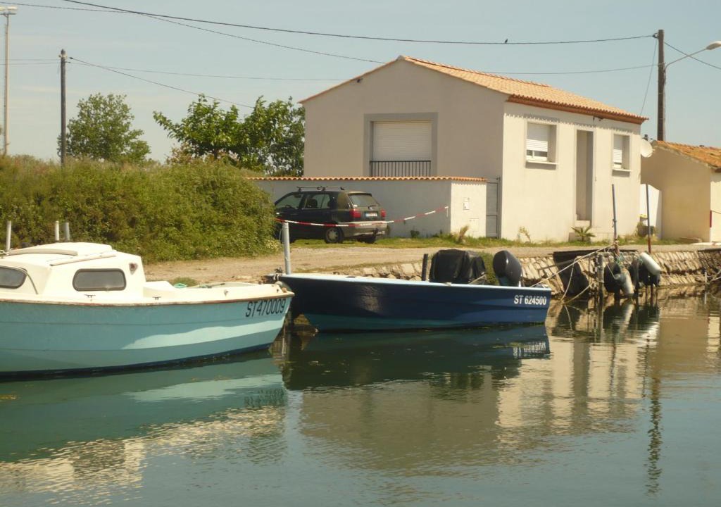 La Peyrade Villa | La petite maison au bord du canal T2 - 3étoiles -