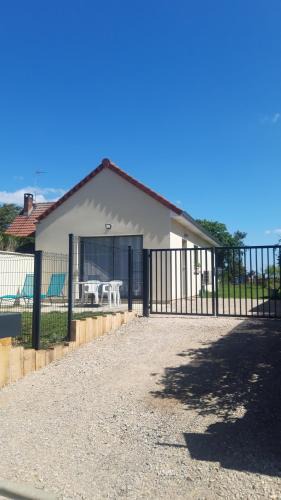 Moyenneville House | La petite maison dans la pâture