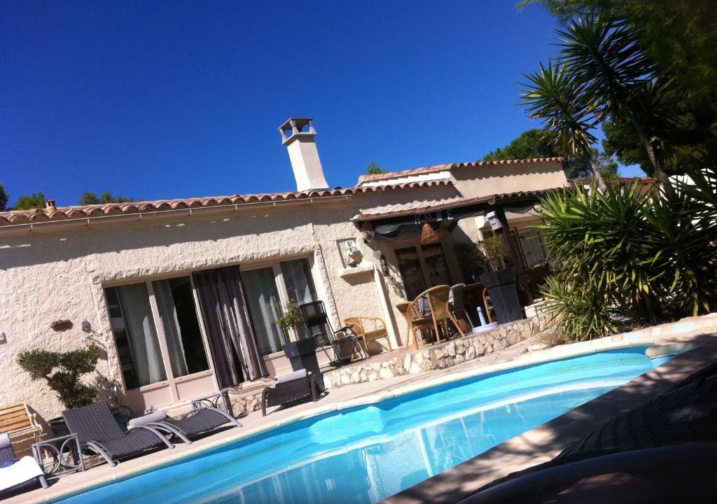 Sigean Bed & Breakfast | La petite maison dans les pins