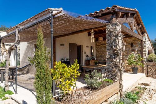 Gras Bed & Breakfast | La Petite Maison De Noémie