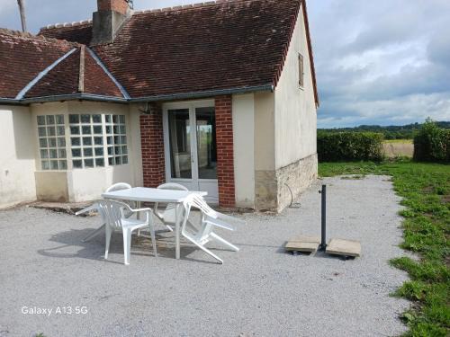 Silly-en-Gouffern House | La petite maison