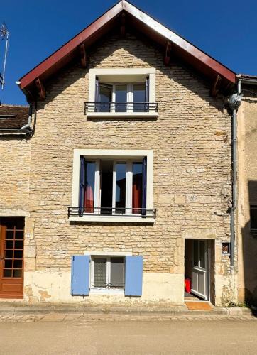 Noyers-sur-Serein House | La petite maison