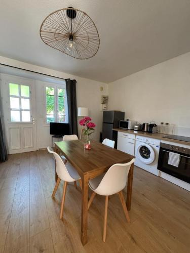 Condeissiat Apartment | La Petite Maison mitoyenne