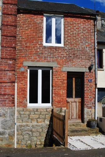 Perrou House | La Petite Maison, Perrou, Normandy, Orne