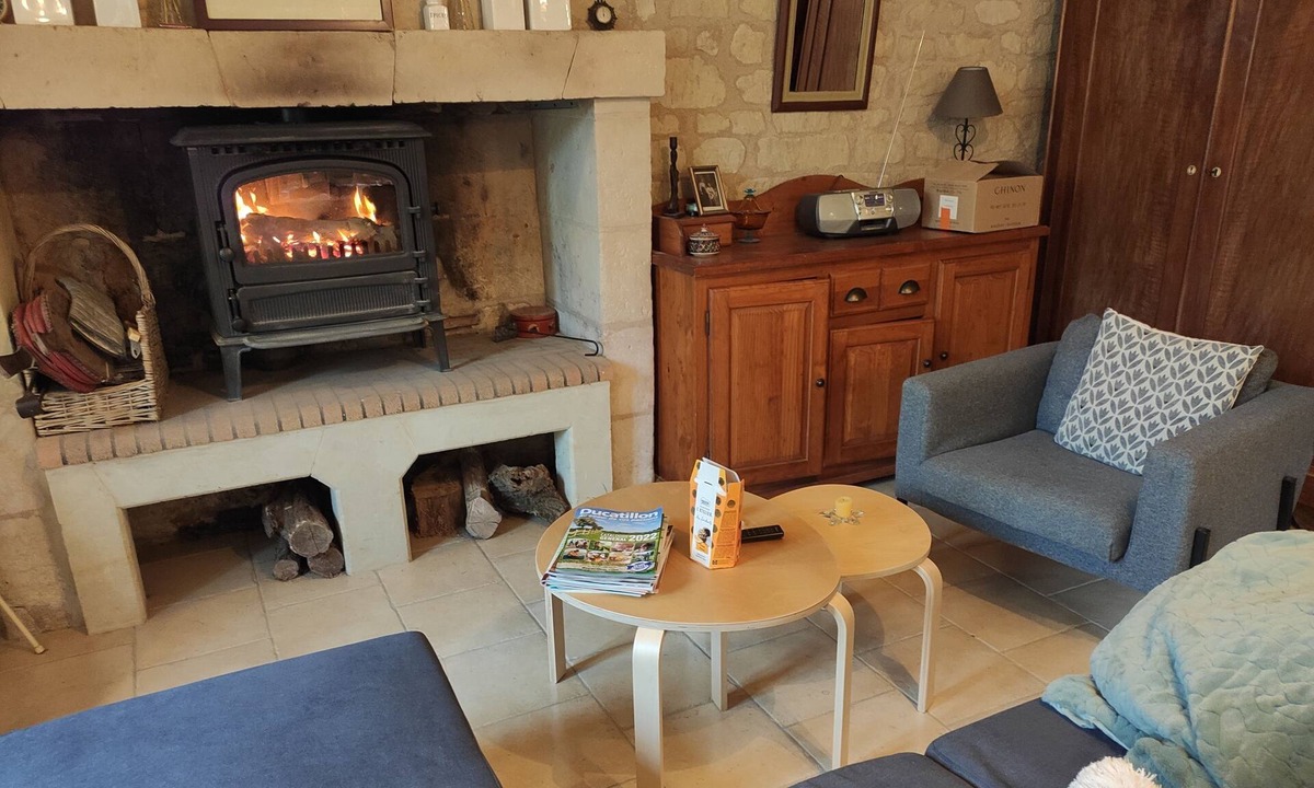 Beaumont-en-Veron House | La petite massonnière