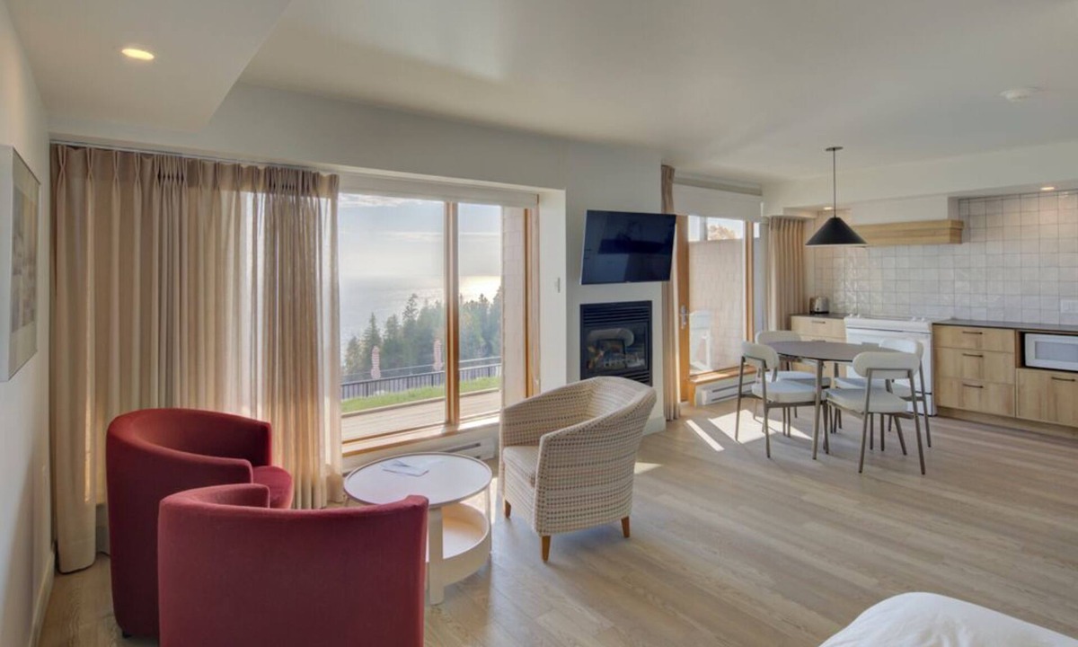 Cap-a-l'Aigle Hotel | La Pinsonnière
