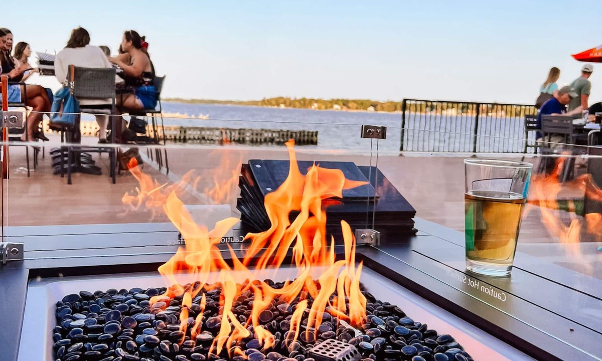 Fort Frances Hotel | La Place Rendez-Vous