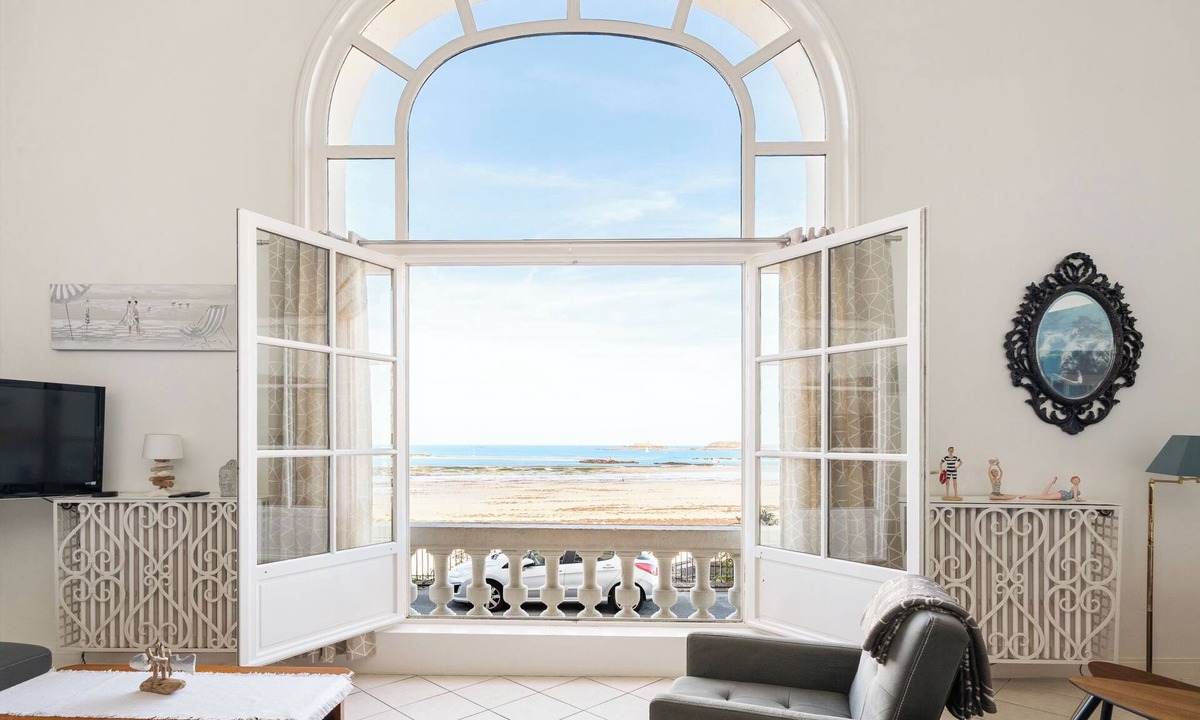 Dinard Apartment | La Plage by Interhome