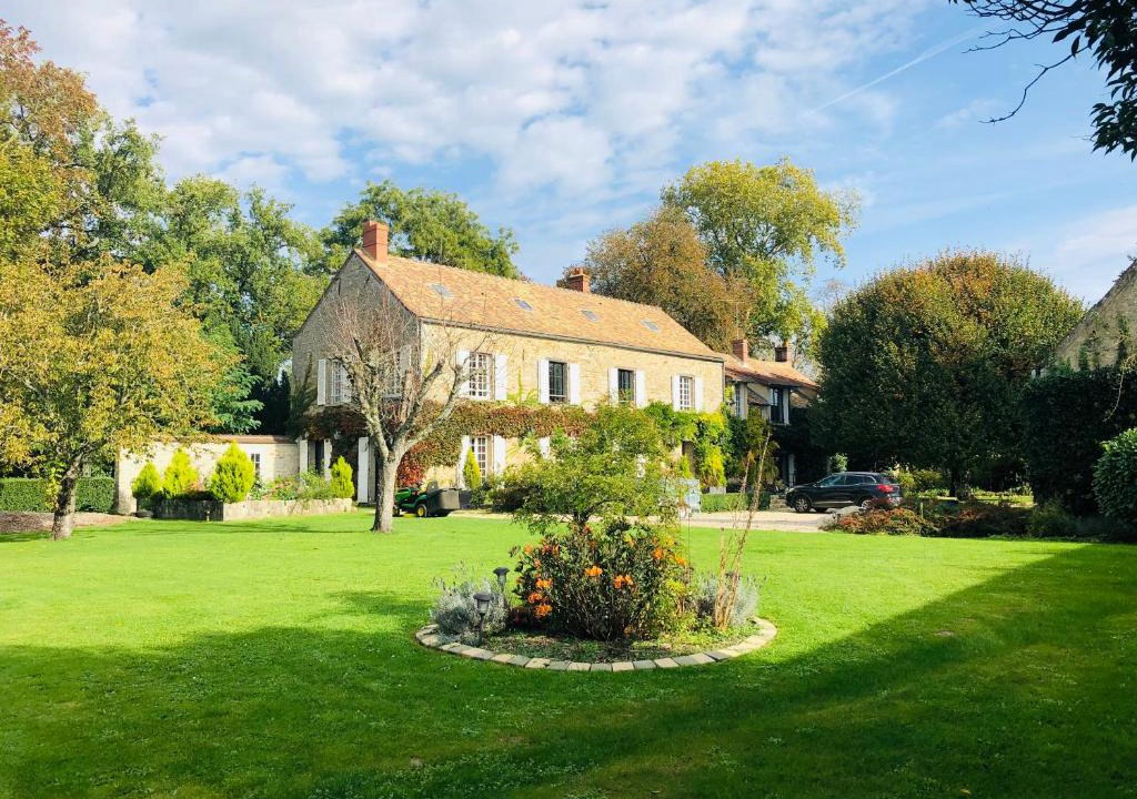 Chailly-en-Biere Bed & Breakfast | La plaine de l'Angelus