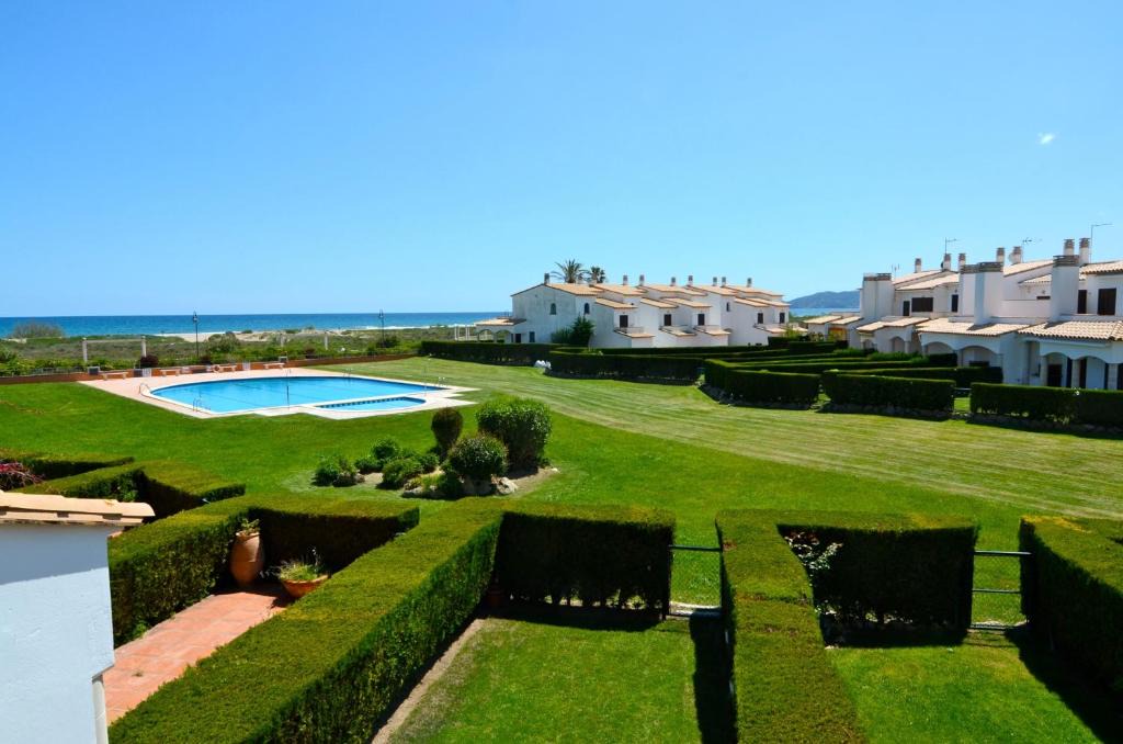 Torroella de Montgri House | LA PLATERA " Seaview "