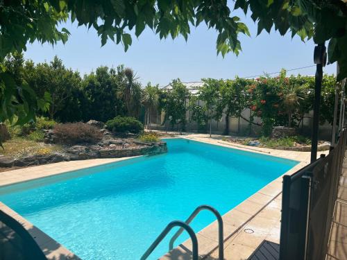 Sernhac Villa | La Poema