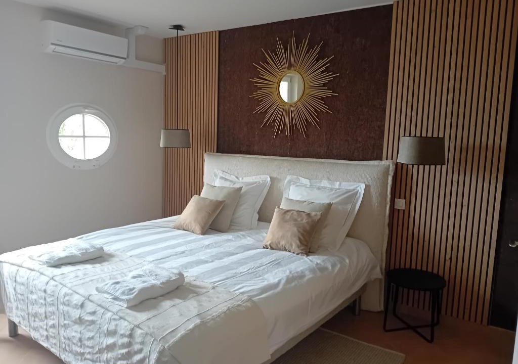 Saint-Nicolas-de-la-Grave Bed & Breakfast | La porte rêvée.