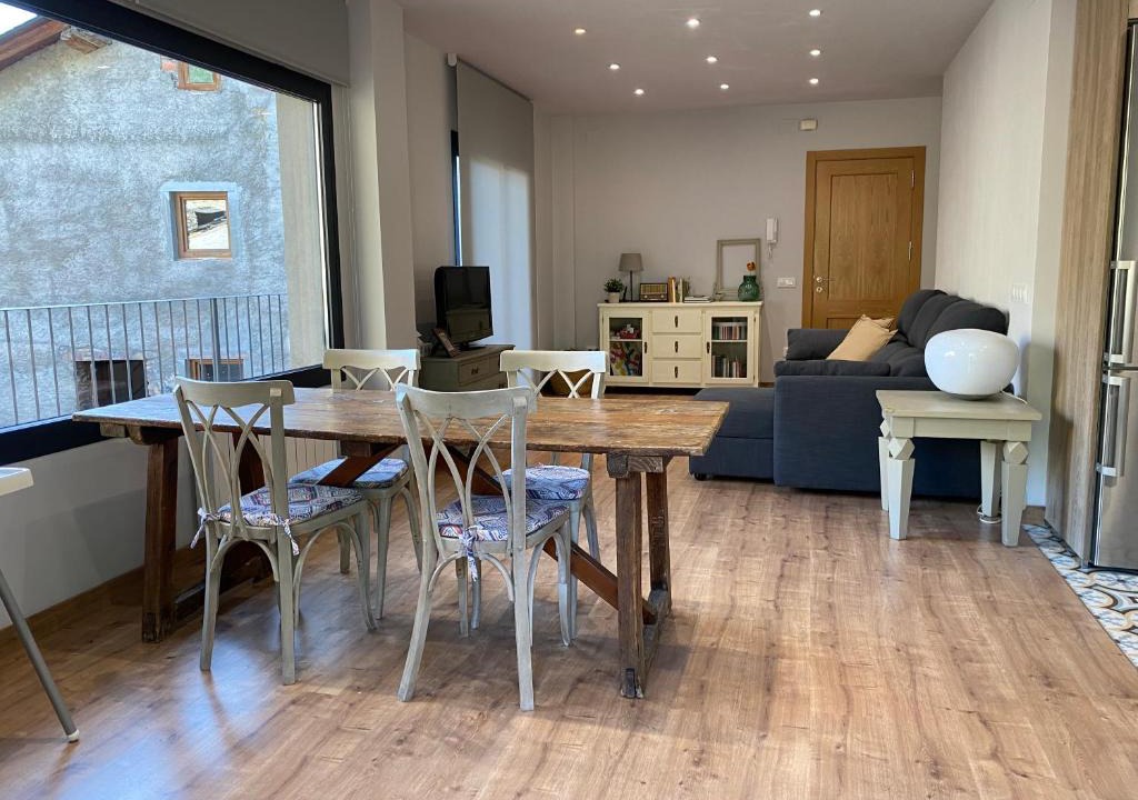 Pauls de Flamisells Apartment | La Portella