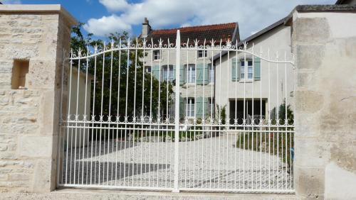 Mussy-sur-Seine Bed & Breakfast | La Promenade en Champagne