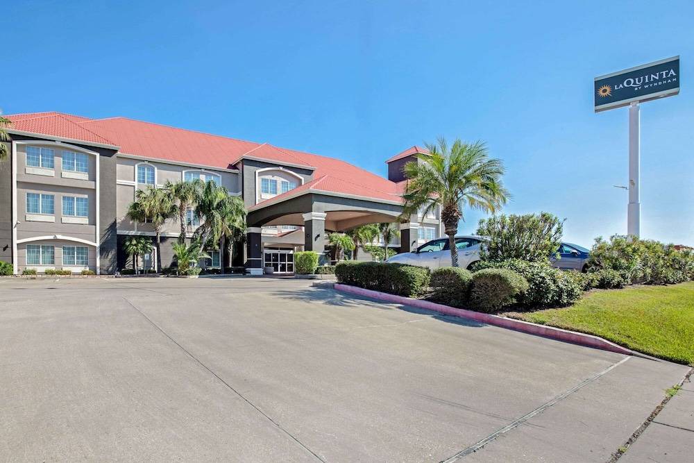 Central City Hotel | La Quinta by Wyndham Corpus Christi Airport