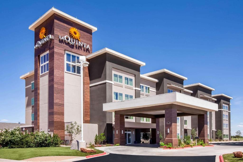 Odessa Hotel | La Quinta by Wyndham Odessa North