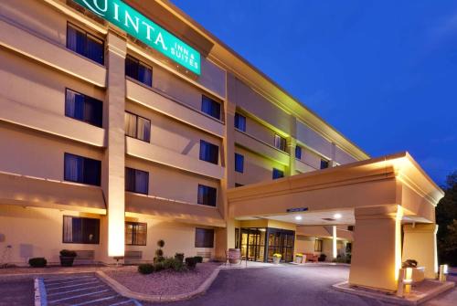 Plattsburgh Hotel | La Quinta by Wyndham Plattsburgh