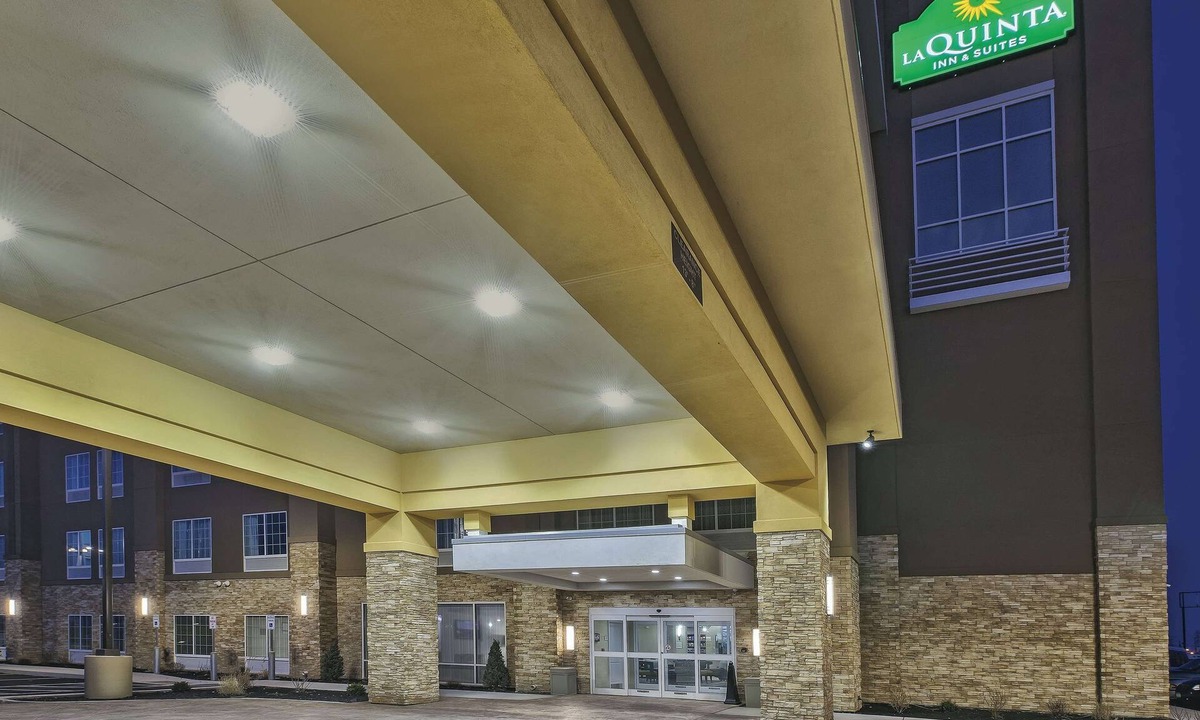 Niagara Falls Hotel | La Quinta Inn & Suites by Wyndham Niagara Falls