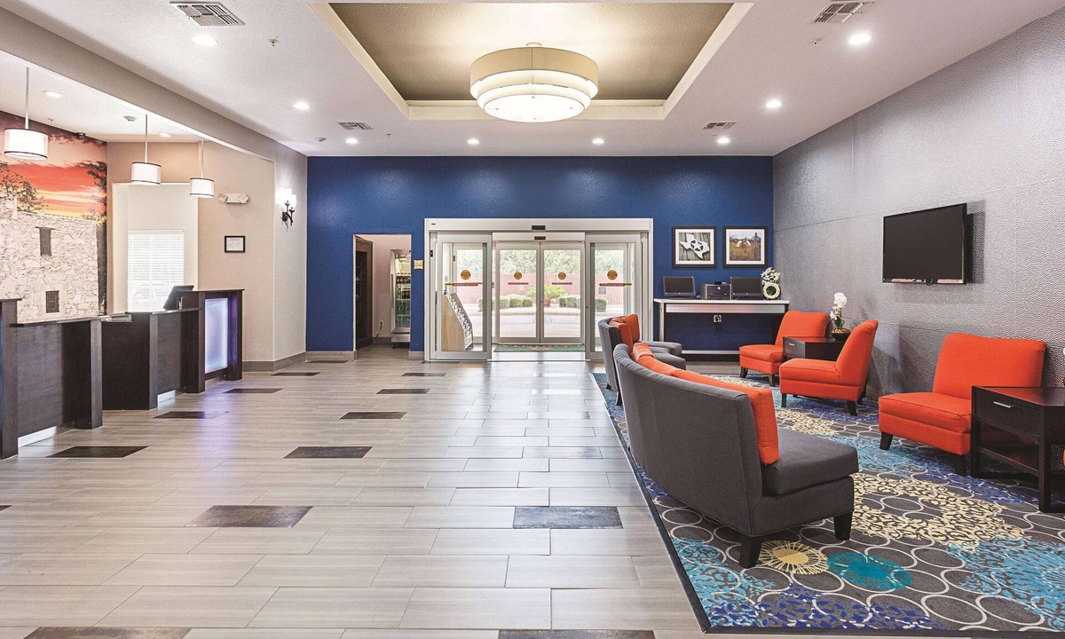 San Antonio Hotel | La Quinta Inn & Suites by Wyndham San Antonio Northwest